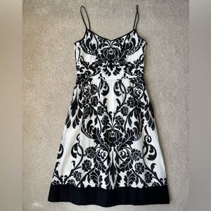 Ann Taylor Summer Dress Silk Blend Fit & Flare Sleeveless Black & White Size 4